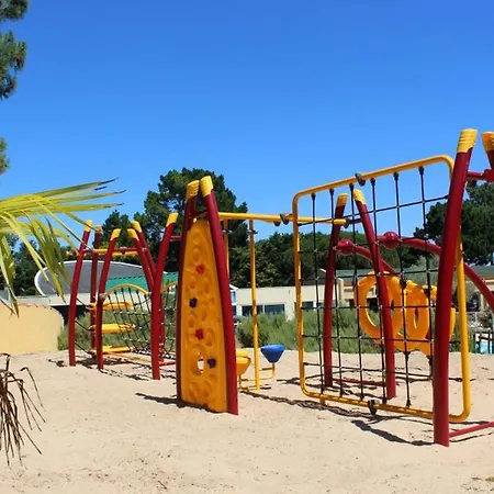 Accueillant - 4 Pers. Camping Saint-Hilaire-de-Riez